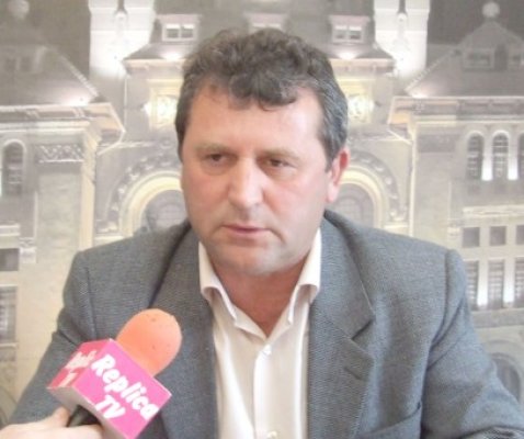 Hram în comuna Albeşti